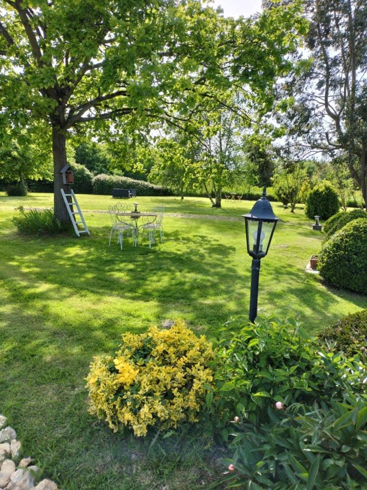 Le Clos Lauradiere Cormeilles  Kültér fotó